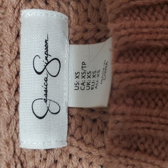 Jessica Simpson Sweater - Picture 2 of 3